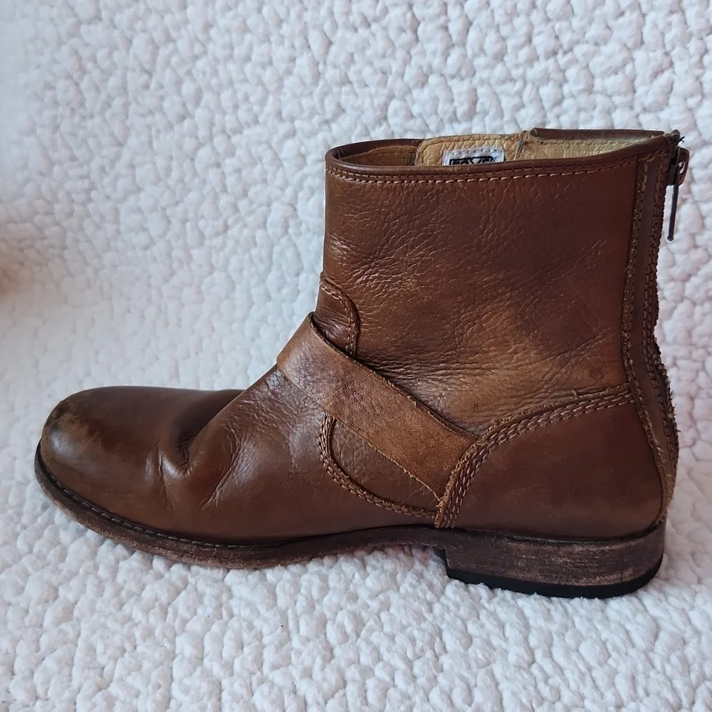 Frye Heavily Distressed Geuine Leather Buckle Detail Heeled Chunky Ankel Boots